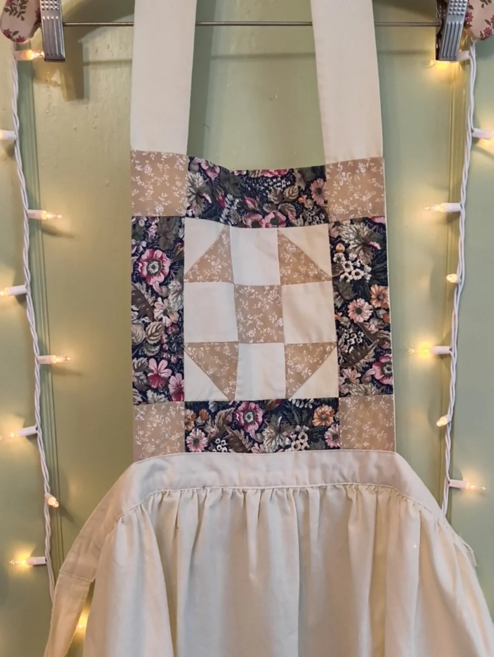 Women's Quilt Apron Cream Navy